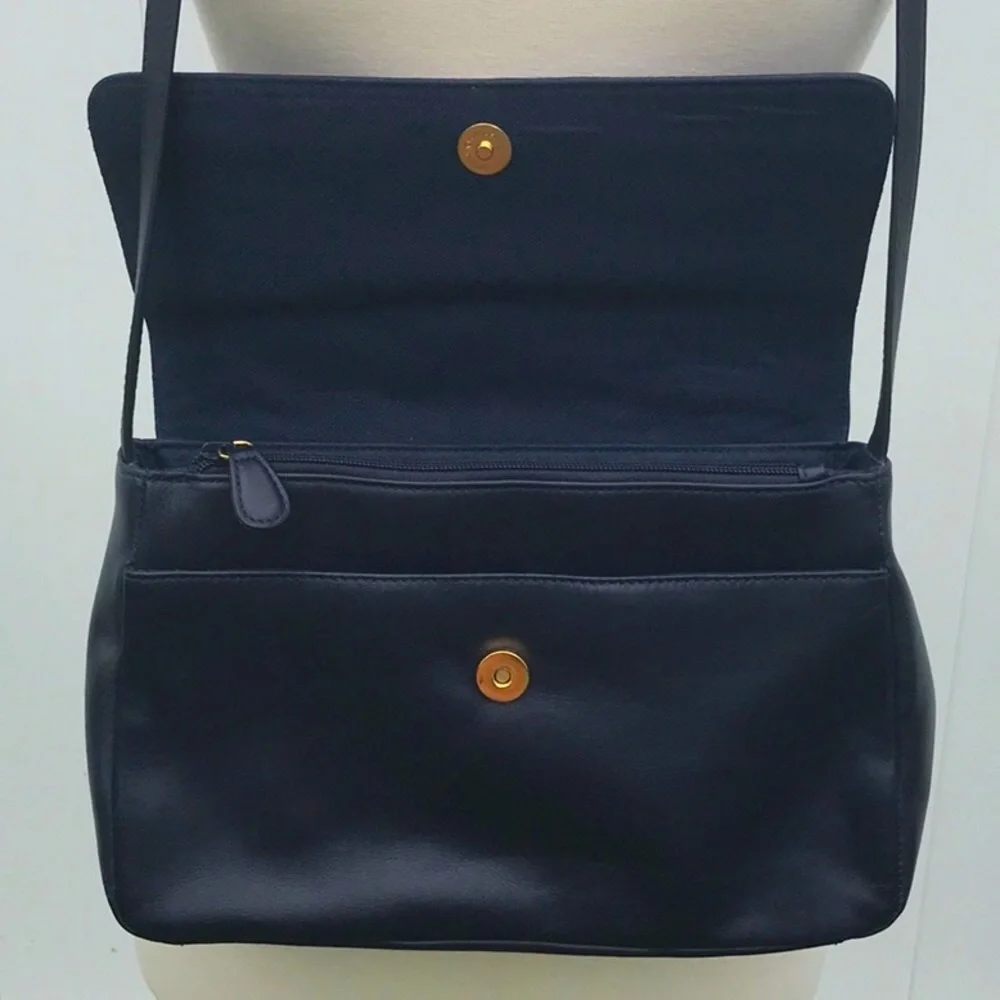 Vintage Etienne Aigner Leather Navy Blue Shoulder Bag with Gold Accents - Picture 8 of 16
